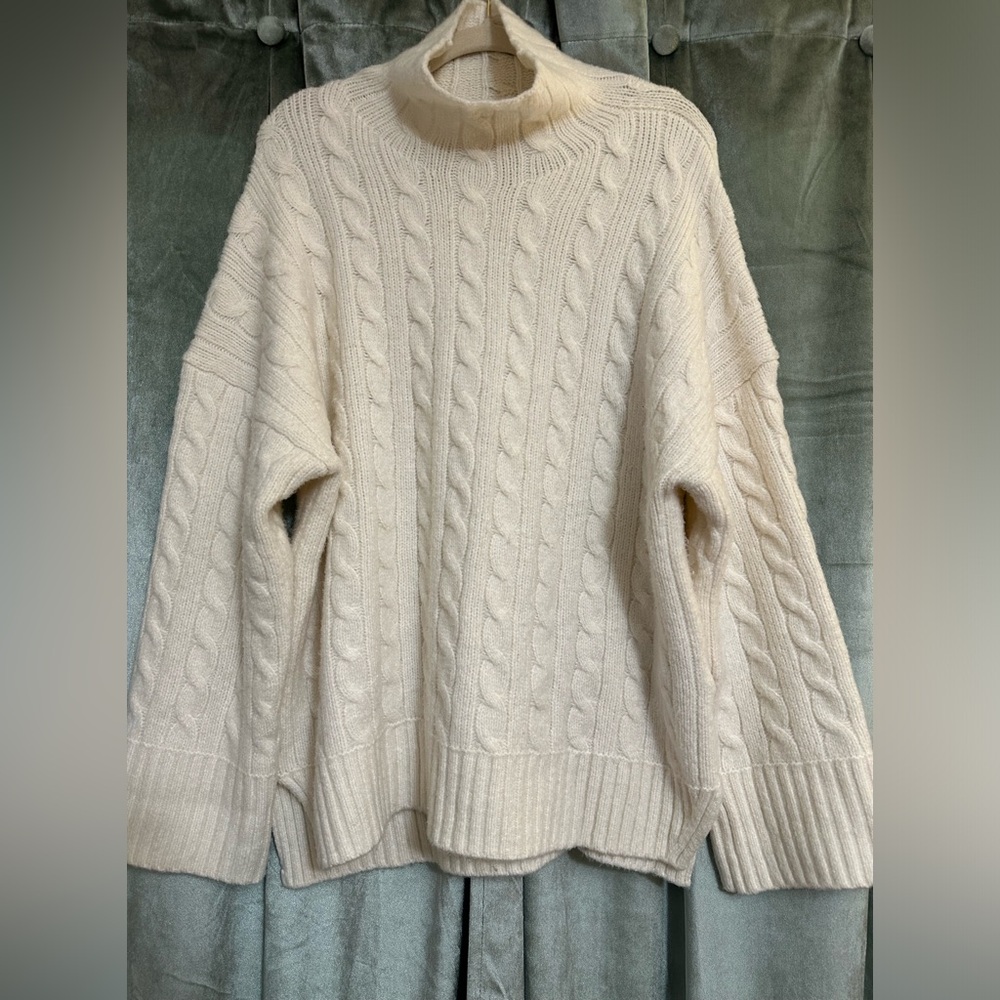 Abercrombie Sweater